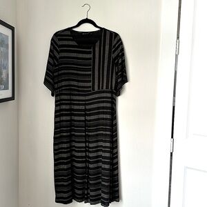 Mélange brand black midi length